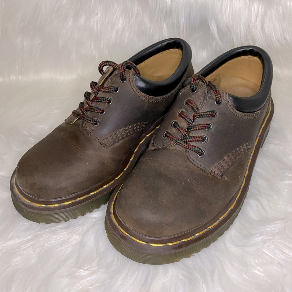 DR. MARTENS | 8053 CRAZY HORSE LEATHER  OXFORDS